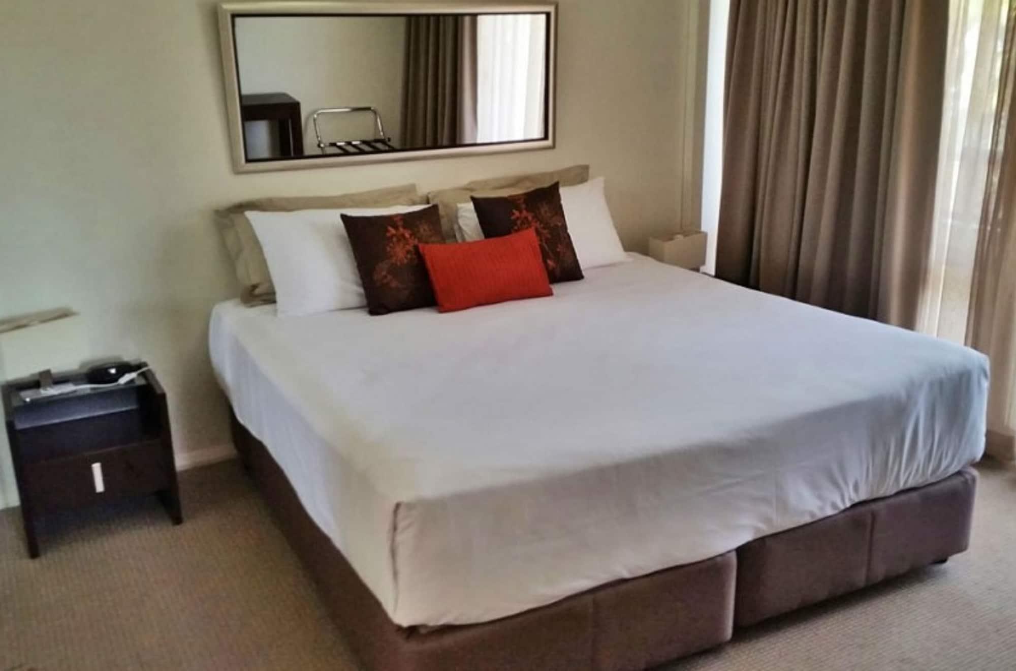 Peninsula Nelson Bay Motel And Serviced Apartments Exterior photo
