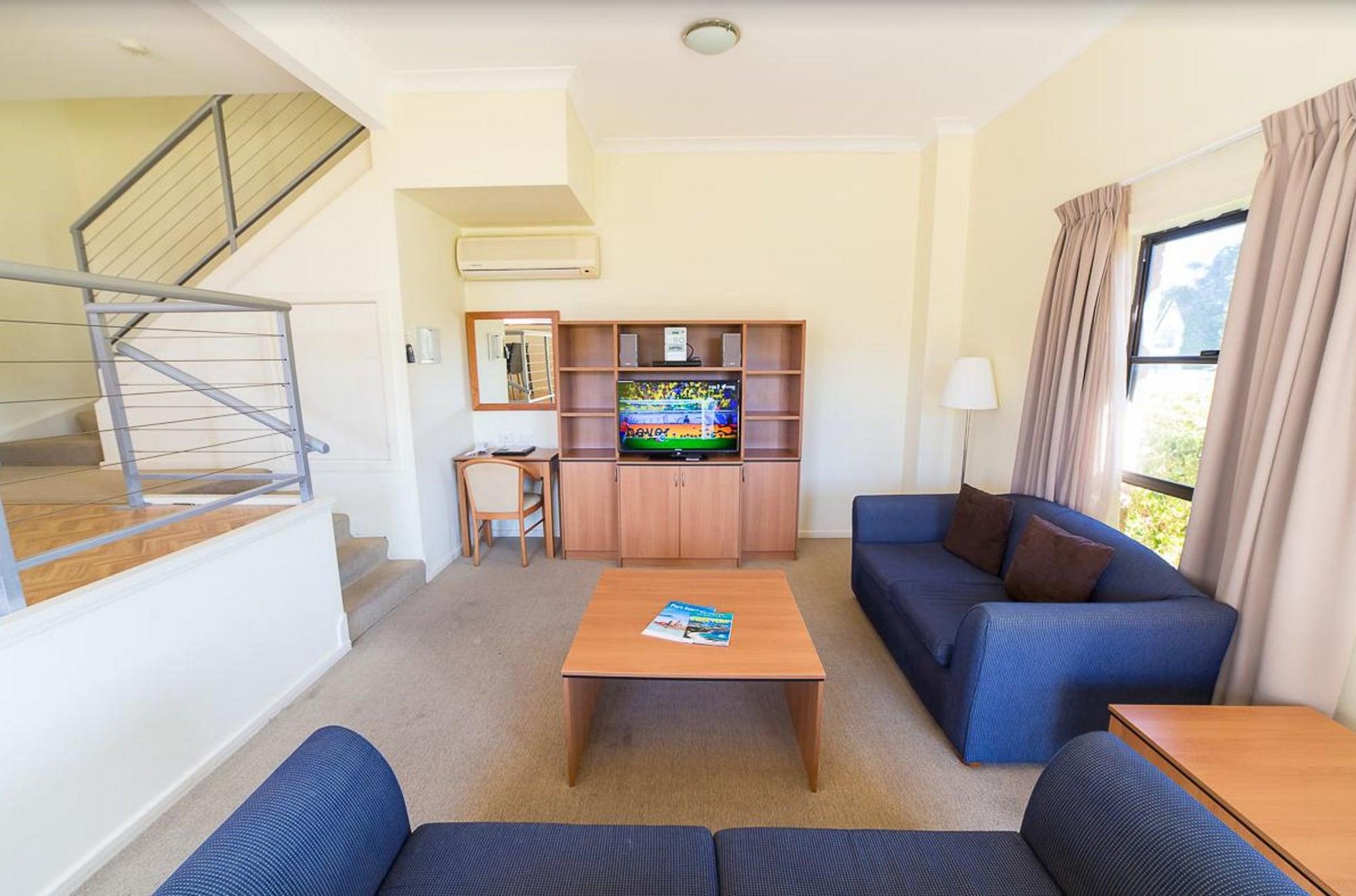 Peninsula Nelson Bay Motel And Serviced Apartments Exterior photo